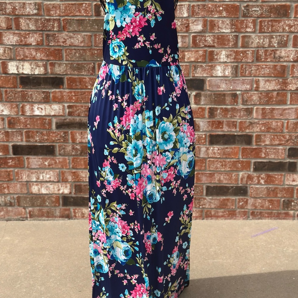 Floral Maxi Dress with Pockets